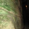 Иерусалим. Тоннель под западной стеной Храмовой Горы. Следы воды на стенах.